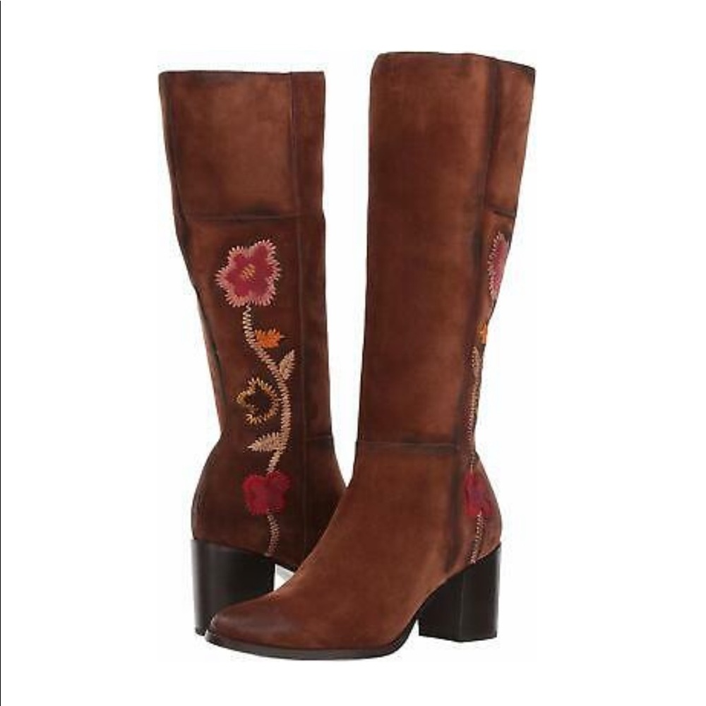NWOB Nova Flower Tall Boots